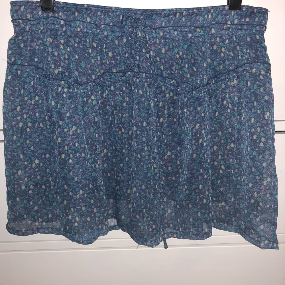 Blue floral American Eagle skirt